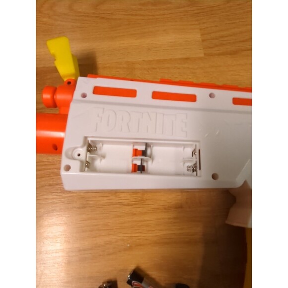 NERF Fortnite AR-DURRR Burger Dart Blaster Gun Toy - Picture 9 of 9